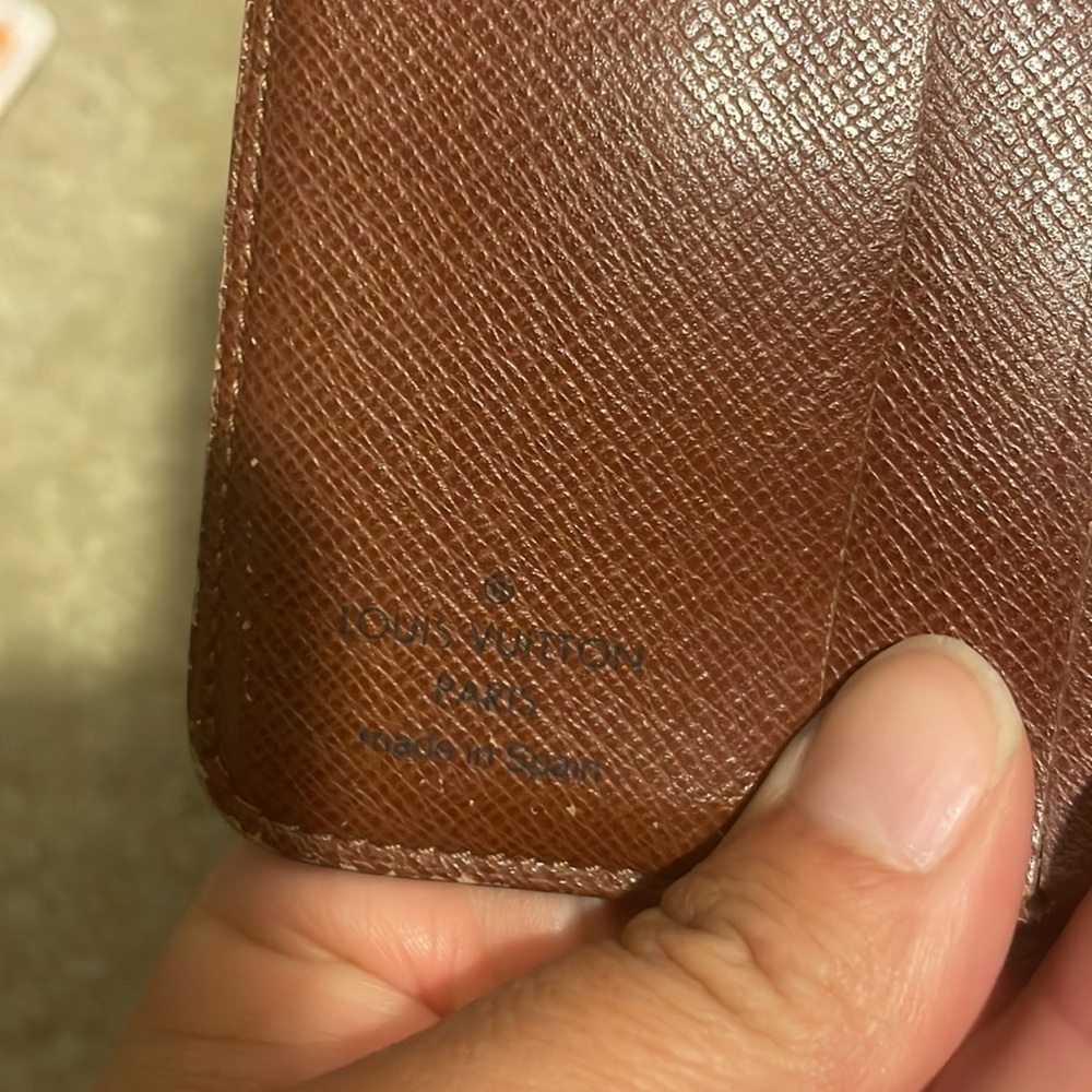 LOUIS VUITTON WALLET - Picture 8 of 14